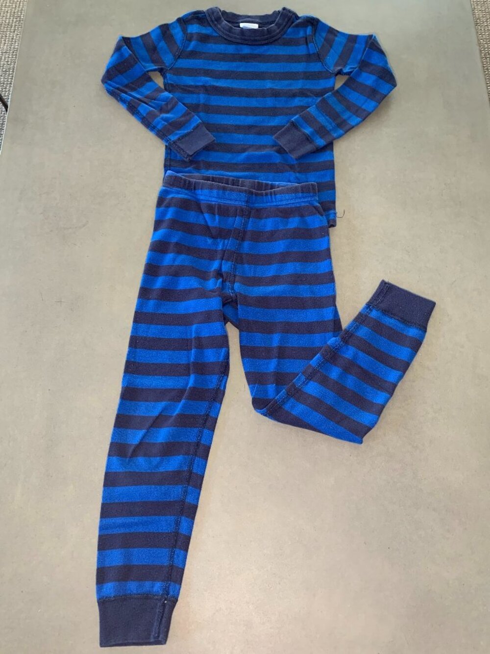 Hanna Andersson Blue & Navy Stripe Pajama Set – Size 5
